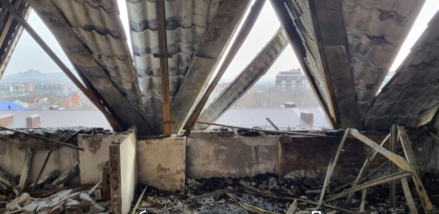 В Предгорном округе после пожара восстанавливают коммуникации в многоэтажке  