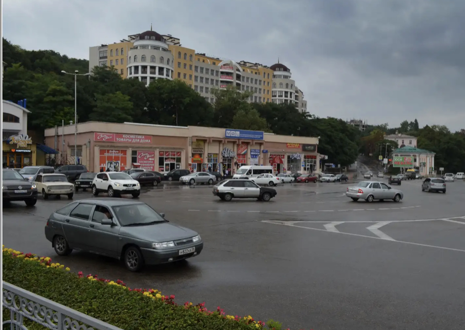 Движение транспорта скорректируют на площади  в Кисловодске 