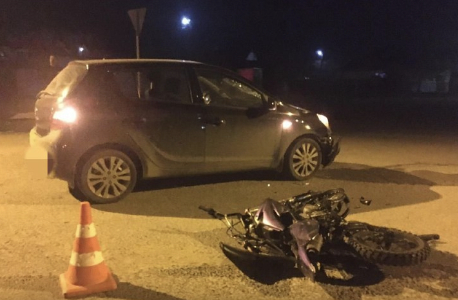 17-летний мотоциклист пострадал в аварии в Ставрополе 