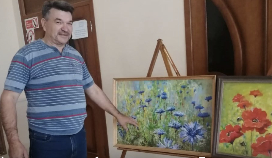 Жители Петровского округа могут посетить выставку местного живописца 