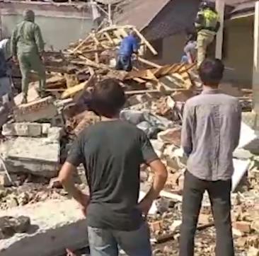В Ингушетии взорвался и рухнул жилой дом. Есть пострадавшие