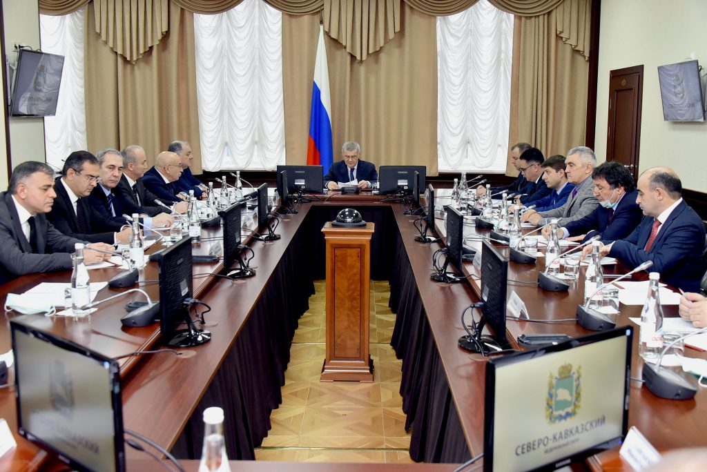 Встреча полномочного представителя Президента РФ в СКФО с ректорами вузов округа