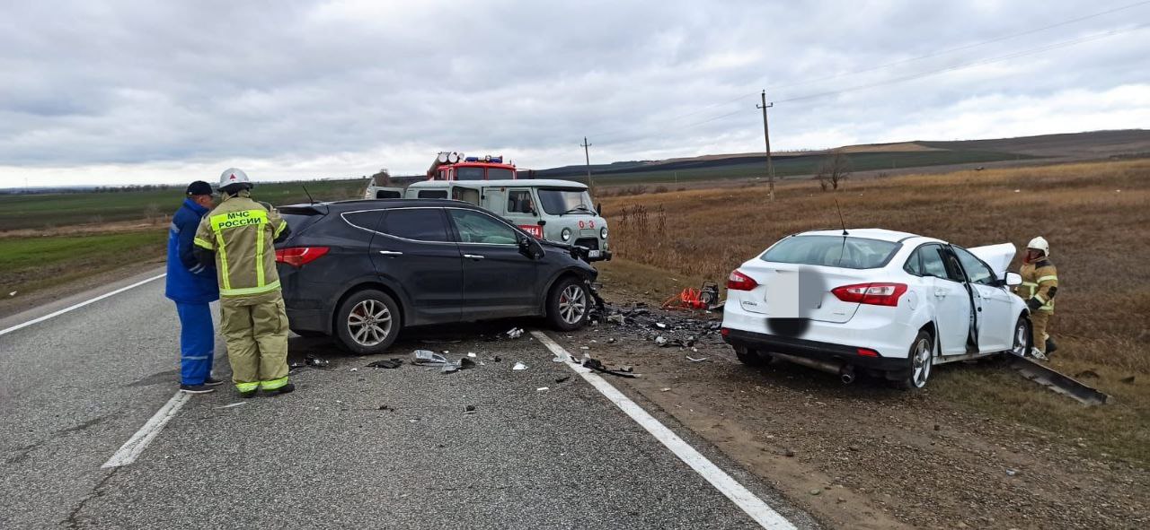 Первый час автомобиль ехал со